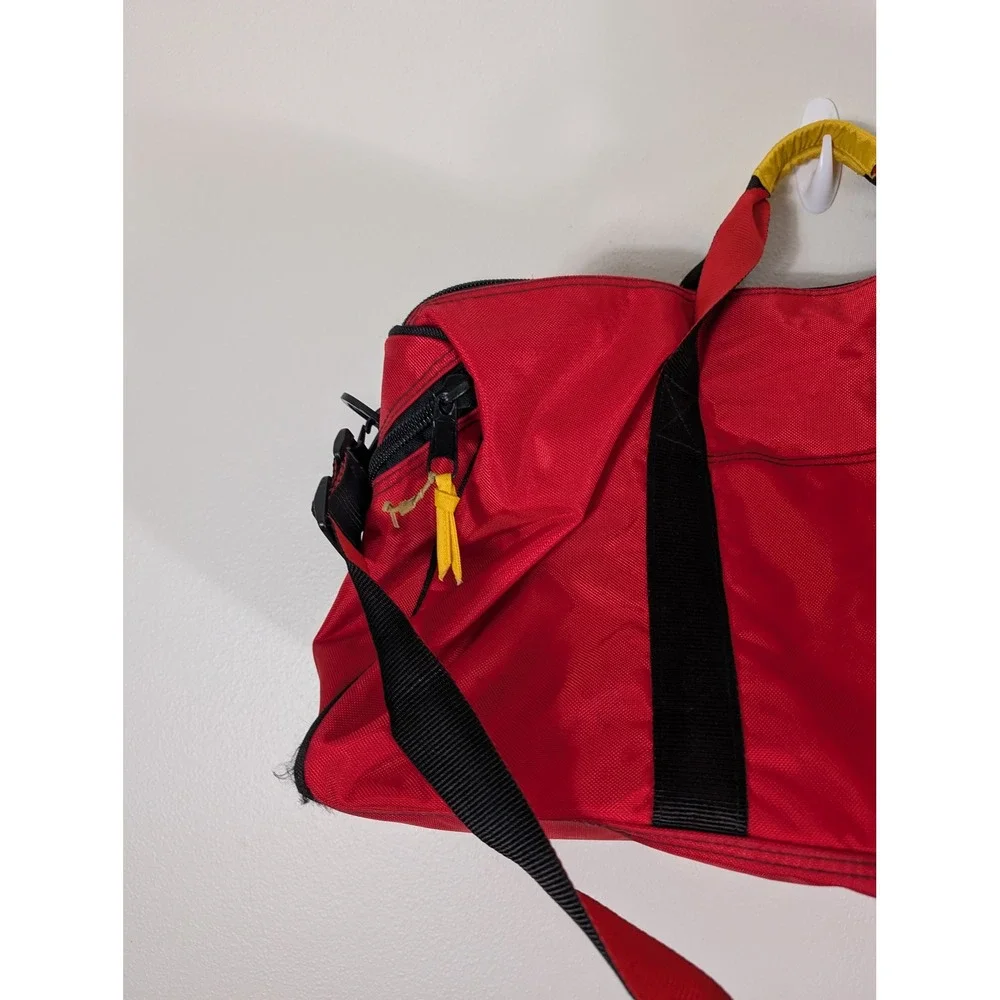Vintage Marlboro Adventure Team Duffel Bag Red 90s Travel Gym Bag Large Logo - Picture 9 of 16